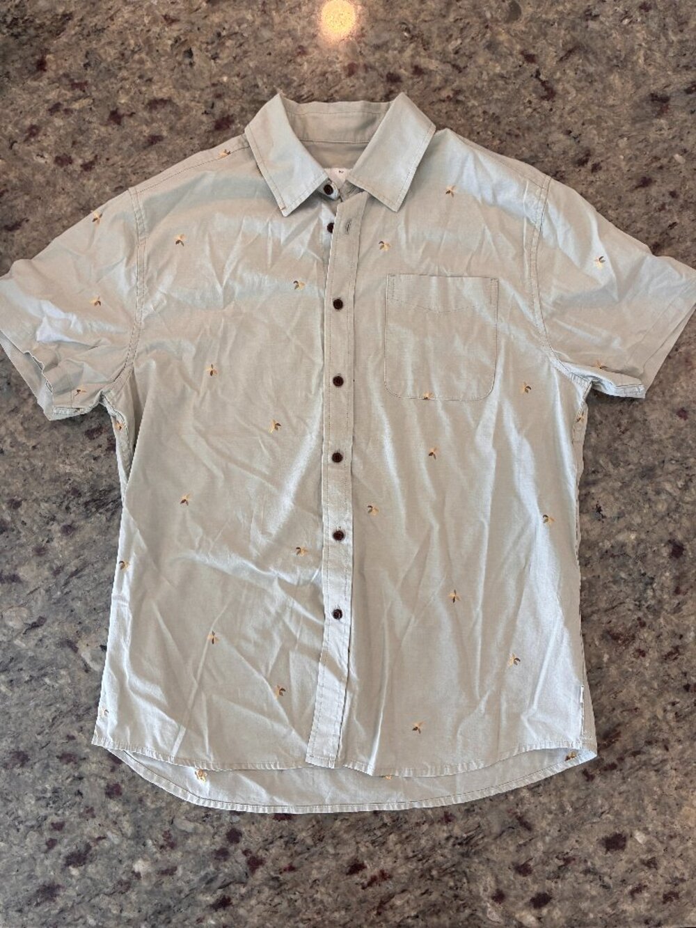 Katin Men’s Embroidered Short Sleeve Button Up Shirt Medium (NEW without tags)